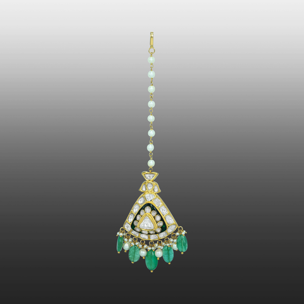 Triangular Polki Mangtikka with Emerald and Pearls